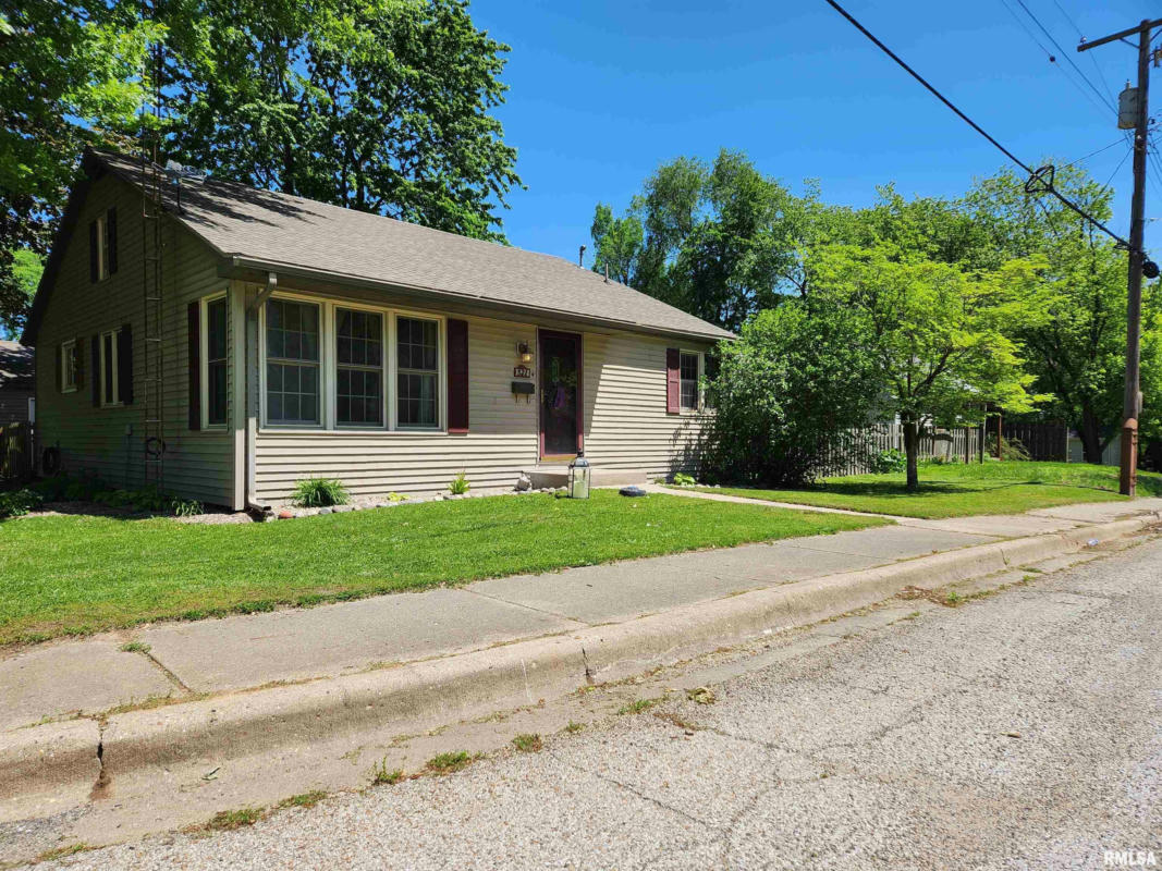 521 W ANTLE ST, PETERSBURG, IL 62675, photo 1 of 20