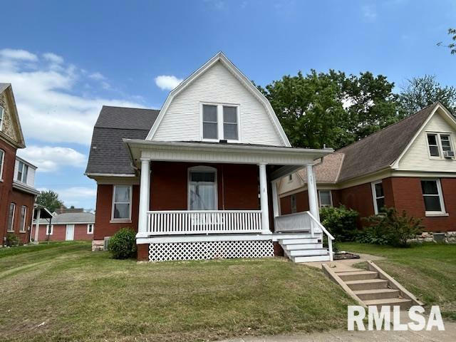 721 S 13TH ST, QUINCY, IL 62301, photo 1 of 20