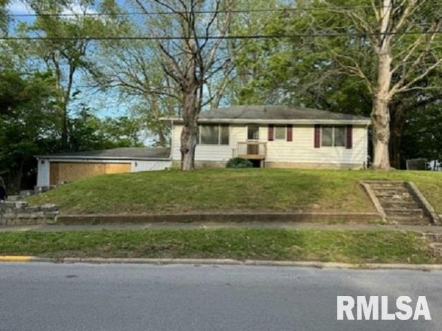952 N CHURCH ST, JACKSONVILLE, IL 62650, photo 1 of 21