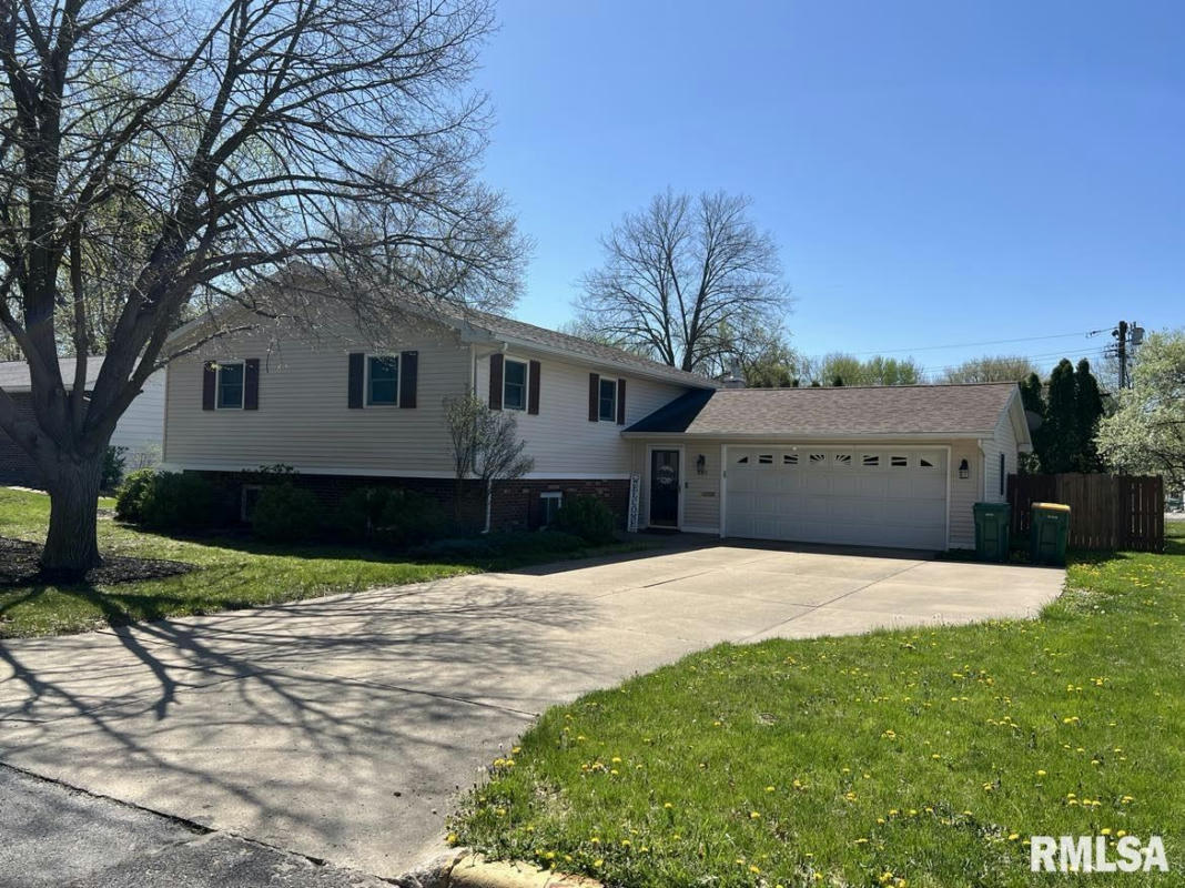 845 W CHASE ST, MACOMB, IL 61455, photo 1 of 28