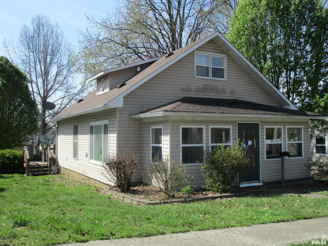212 W LINDELL ST, WEST FRANKFORT, IL 62896, photo 1 of 23