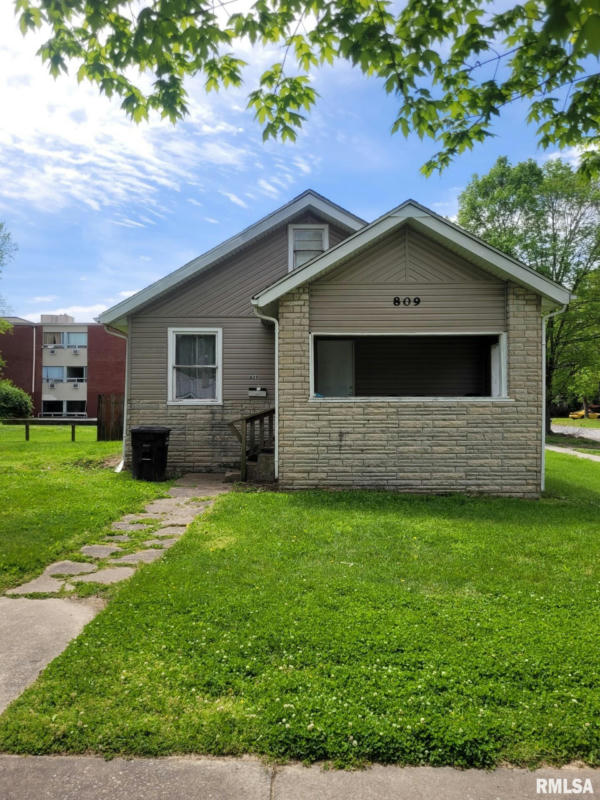 809 W COLLEGE ST, CARBONDALE, IL 62901, photo 1 of 3