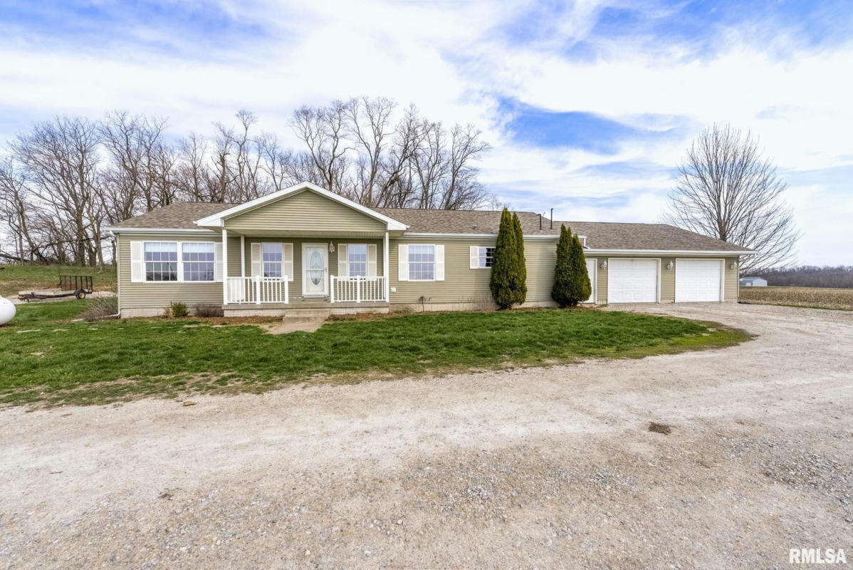 1607 N MULBERRY RD, MUSCATINE, IA 52761, photo 1 of 35