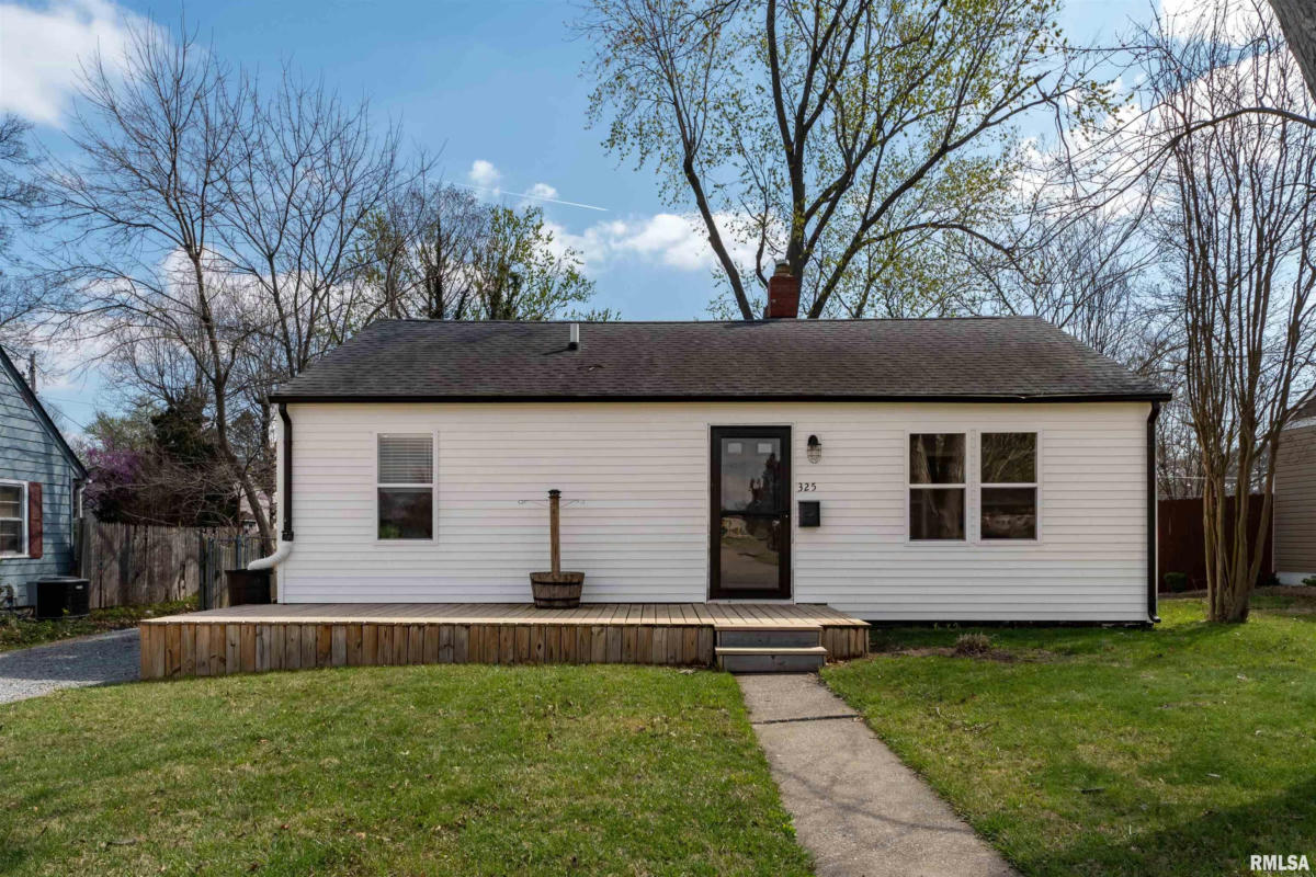 325 S 4TH ST, MARION, IL 62959, photo 1 of 23