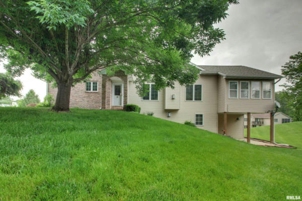 2609 KINGS POINTE SW, QUINCY, IL 62305 - Image 1