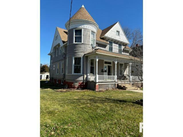 1335 E KNOX ST, GALESBURG, IL 61401, photo 1 of 14