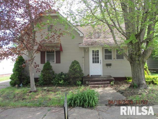 437 N 8TH AVE, CANTON, IL 61520, photo 1 of 8