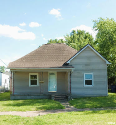210 W SYLVIA AVE, CHRISTOPHER, IL 62822 - Image 1