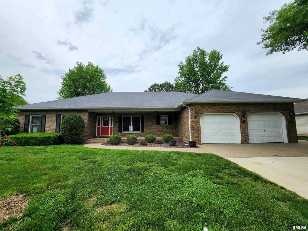 804 NEW DAY WAY, MARION, IL 62959, photo 1 of 29