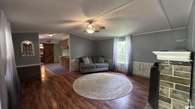 1032 MOHAWK TRL, CENTRALIA, IL 62801, photo 2 of 25