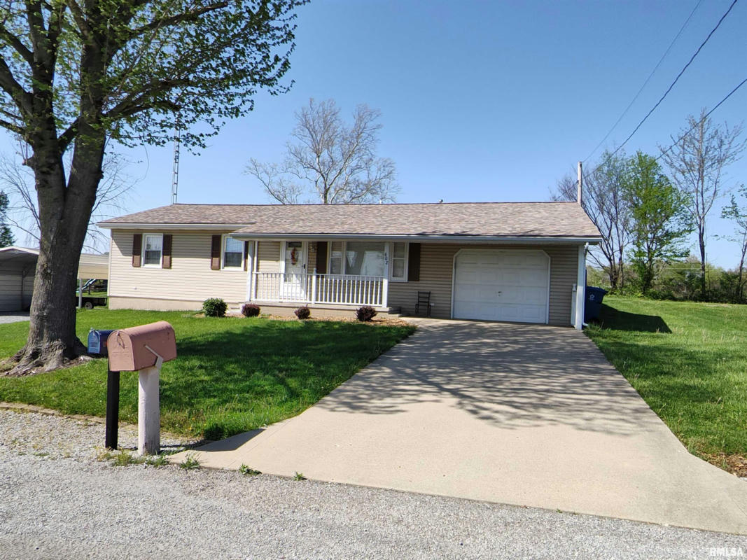 602 W TYLER ST, MCLEANSBORO, IL 62859, photo 1 of 19