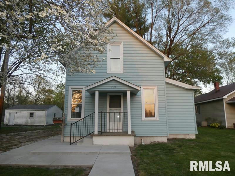 1322 S EAST ST, JACKSONVILLE, IL 62650, photo 1 of 16