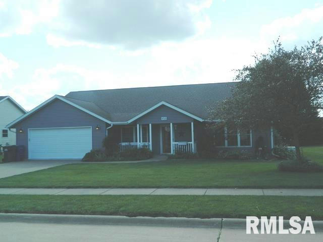 450 S 19TH ST, CLINTON, IA 52732, photo 1